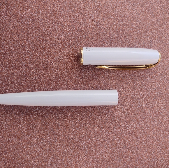 Fountain Pen - Picture 8 of 12